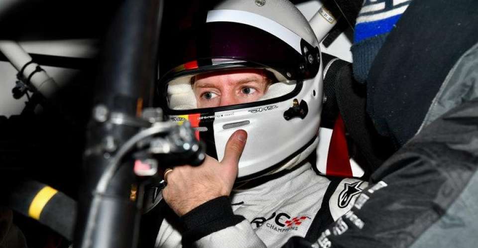 Sebastian Vettel en el coche de la ROC 2022