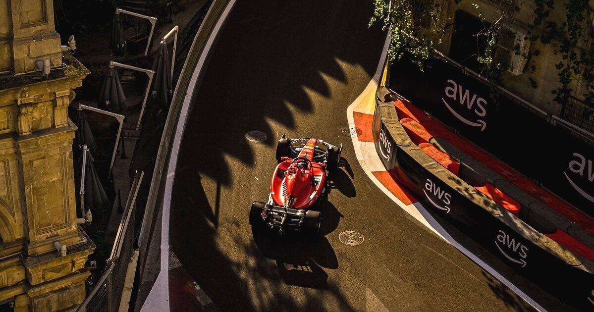 Charles Leclerc le roba la pole a Max Verstappen en el GP de Bakú