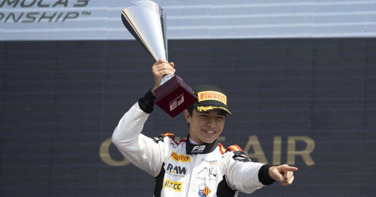 Pepe Martí en el podio de F3 en Bahréin 