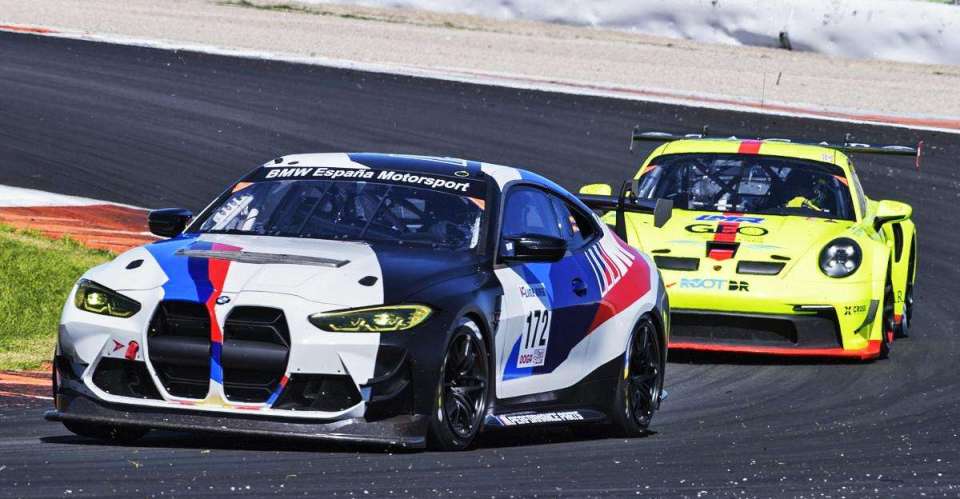 BMW España Motorsport vence en Cheste y acorta distancias con el líder